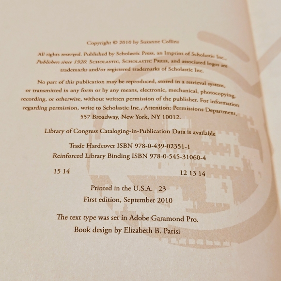 MOCKING JAY - The Final Book of THE HUNGER GAMES By Suzanne Collins - Picture 4 of 6